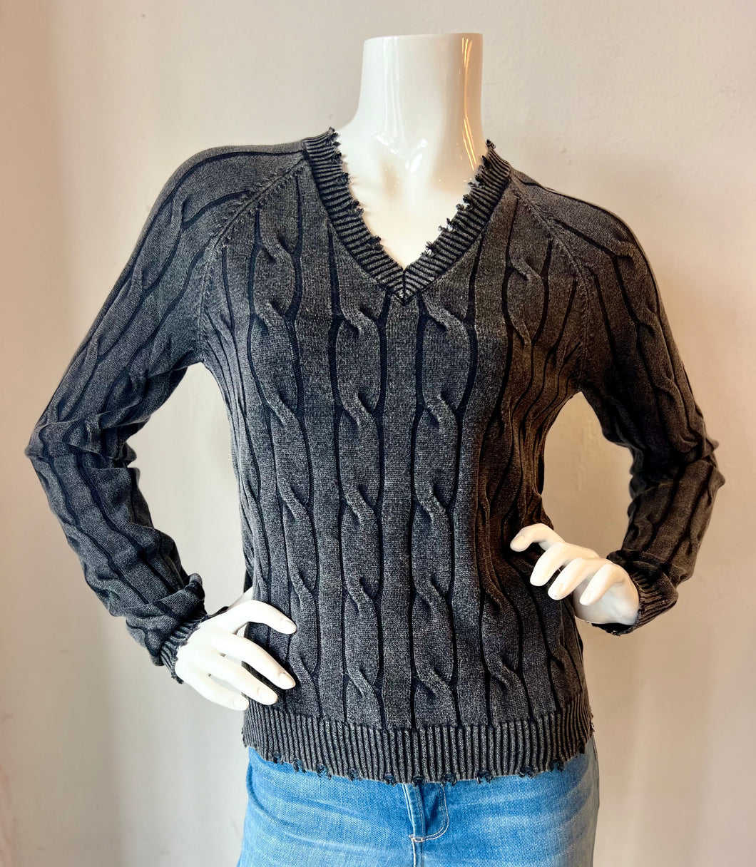 Minnie Rose - Stone Wash Cable V-Neck - Black