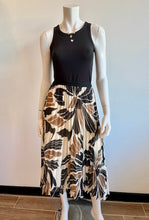 Load image into Gallery viewer, Sanctuary Nostalgia Pleated Midi Skirt - Lotus