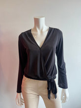 Load image into Gallery viewer, Veronica M - Bell Sleeve Top - Black Cupro