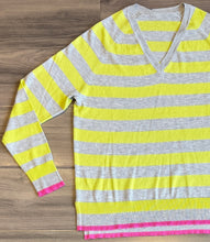 Load image into Gallery viewer, Zaket &amp; Plover - Stripe Vee Sweater - Marl