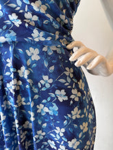 Load image into Gallery viewer, Viereck - Outcome Mesh Dress - Festoon