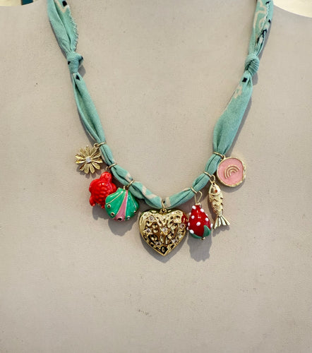 Mandriana - Vintage Bandana Charm Necklace - Mint