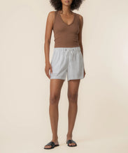 Load image into Gallery viewer, KUT From The Kloth - Katana Short - White