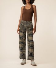 Load image into Gallery viewer, Kut From The Kloth - Ashton Relaxed Leg - Olive (Camo)