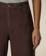 Load image into Gallery viewer, KUT From The Kloth - Meg Flat Front - Chocolate