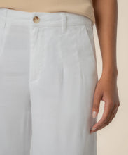 Load image into Gallery viewer, Kut from The Kloth - Meg High Rise Wide Straight - White