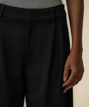 Load image into Gallery viewer, Kut From The Kloth - Cheryl Soft Trouser (Ponte) - Black
