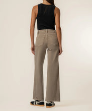 Load image into Gallery viewer, KUT From The Kloth - Meg High Rise Side Panel - Milk Tea