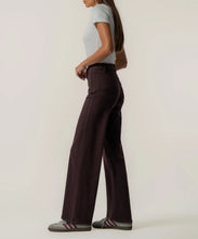 Load image into Gallery viewer, KUT From The Kloth - Maya Wide Leg - Raisin
