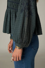 Load image into Gallery viewer, Maison Hotel - Darla - Vintage Turquoise