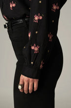 Load image into Gallery viewer, Maison Hotel Versailles Louis Shirt - Night Roses