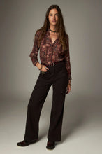 Load image into Gallery viewer, Maison Hotel - Louis Vintage Patch - Tobacco