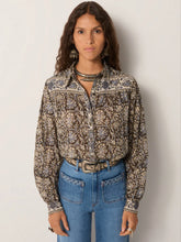 Load image into Gallery viewer, Maison Hotel - Amrit Blouse - Blue Orchid