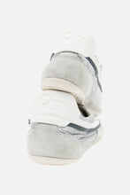 Load image into Gallery viewer, Oncept - Temple Sneakers - Platinum