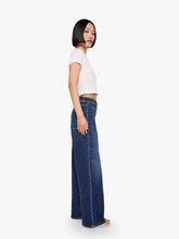 Load image into Gallery viewer, Mother Denim Lil Patch Pocket Mid Rise Maven Sneak - Backstage Pass