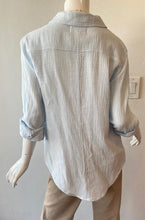 Load image into Gallery viewer, Dear John - Gaia Top - Skyway (Light Blue)