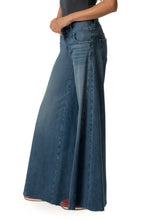 Load image into Gallery viewer, Kut From The Kloth -  Blake Super Wide Leg - Brightly