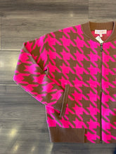 Load image into Gallery viewer, Lisa Todd - Hound Around Sweater - Camel/Neon Pink