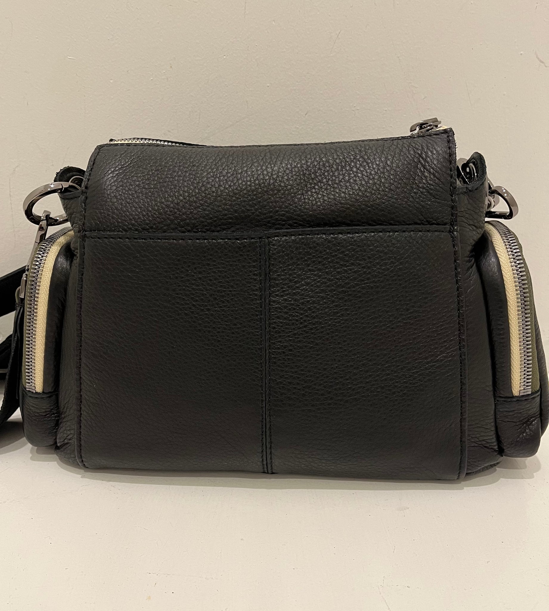 Hammitt bryant small online crossbody