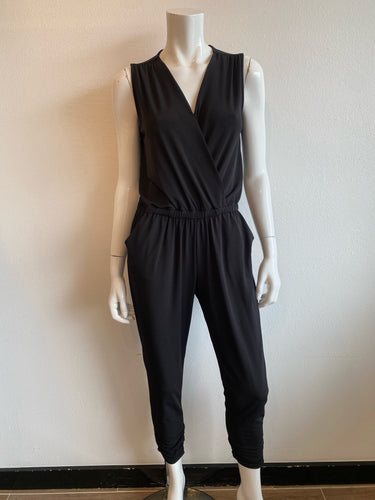 Ariella USA - Sleeveless Crossover Front Jumpsuit - Black