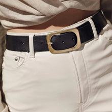 Load image into Gallery viewer, Jodi | Statement Buckle Classic Leather Belt - Black
