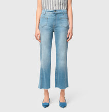 Load image into Gallery viewer, MAC Denim Jamie Style in Light Blue