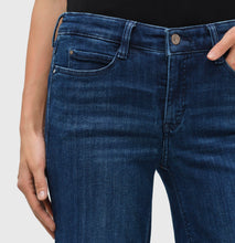 Load image into Gallery viewer, Mac Denim - Dream Wide Denim 32&quot; Length - Cobalt
