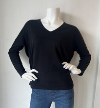 Load image into Gallery viewer, Minnie Rose V Neck Pullover Sweater - Black