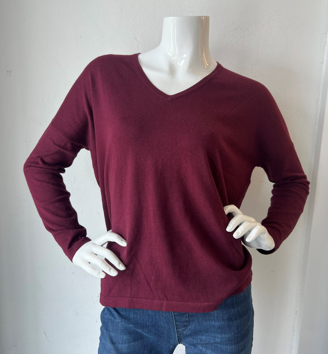 Minnie Rose V Neck Pullover Sweater - Bordeaux