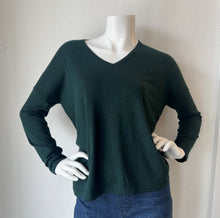 Load image into Gallery viewer, Minnie Rose V Neck Pullover Sweater - Pine