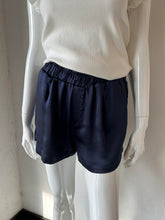 Load image into Gallery viewer, Melissa Nepton - Lauren Shorts - Deep Navy