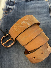 Load image into Gallery viewer, Vanzetti -Slash Textured Full Grain Leather Belt - Multi Metallic Colors