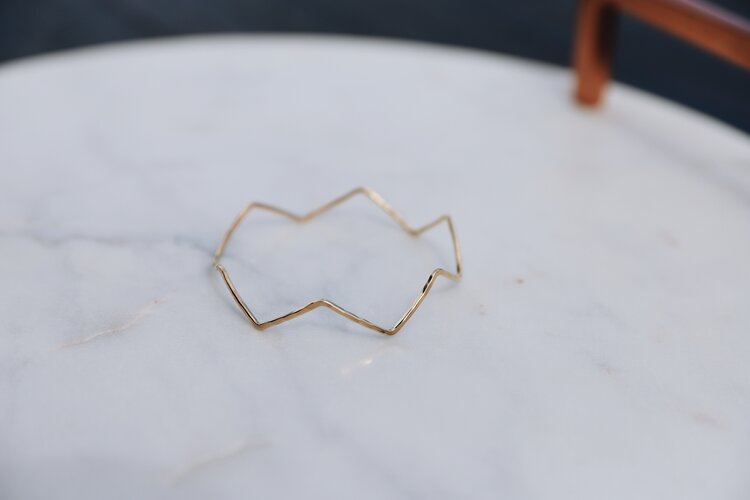 Wavy Bangle