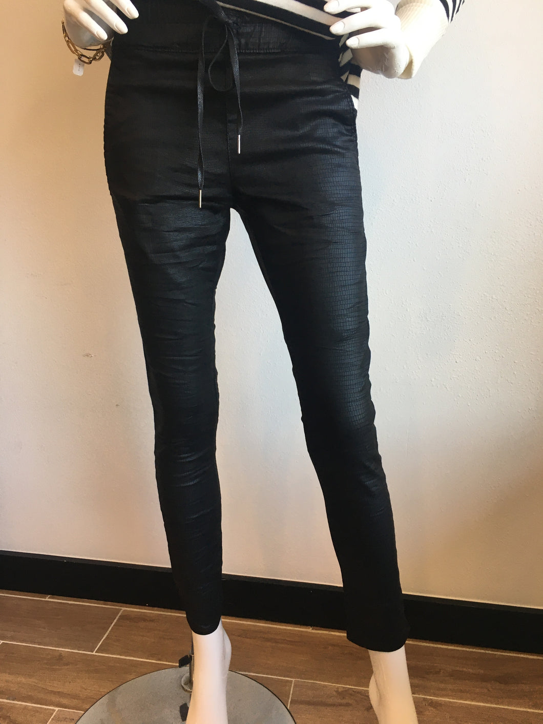 Shely Style Flog Pants - Black Snake