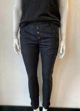 Load image into Gallery viewer, Liron Flog Pant - Black Snake