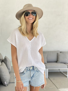 Felicite - V-Neck S/S Top in White