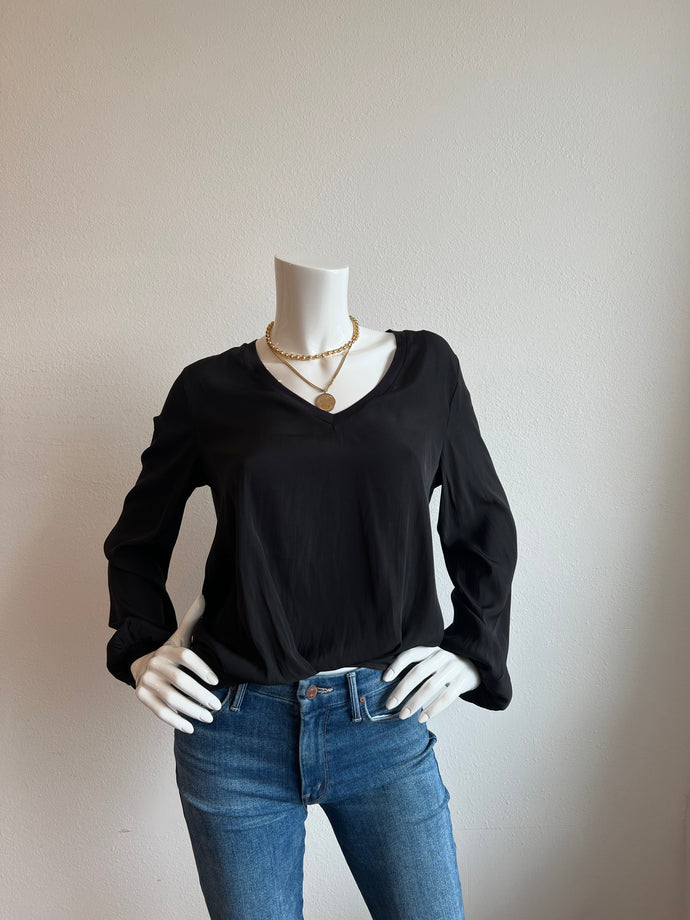 Lola and Sophie - V Neck Pleated Banded Hem Blouse - Black