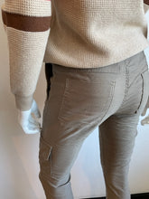 Load image into Gallery viewer, Gaya Cargo Style Flog Pants - Brown Herringbone