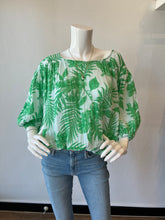 Load image into Gallery viewer, Felicite - Crop Peasant Top - Green Palms