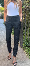 Load image into Gallery viewer, Tali Style - Flog Pants - Black Vegan