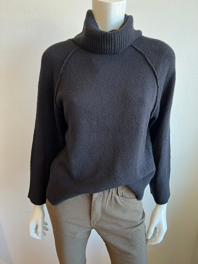 Lilla P - Easy Turtle Neck Sweater - Black