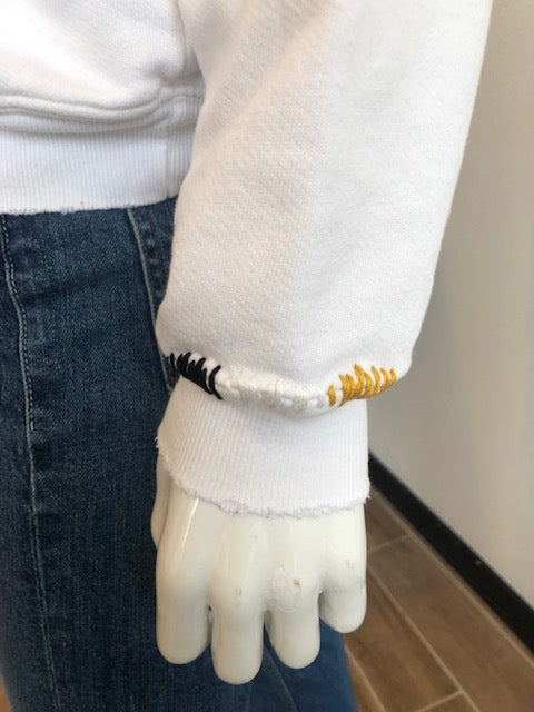 UCLA Sweatshirt - L/XL – I STOLE MY BOYFRIEND'S SHIRT