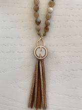 Load image into Gallery viewer, Macrame Button Necklace
