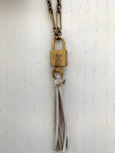 Load image into Gallery viewer, Macrame Vintage Lock Necklace