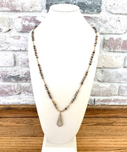 Load image into Gallery viewer, Grey Moonstone Pendant Macrame