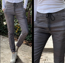 Load image into Gallery viewer, Shely Style Flog Pants - Gray Snake