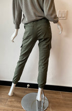 Load image into Gallery viewer, Gaya Cargo Style Flog Pants - Green  (plain fabric, light weight)