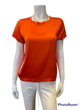 Load image into Gallery viewer, Suzy D - Wisdom Satin Stretch Tee - Multiple Colors